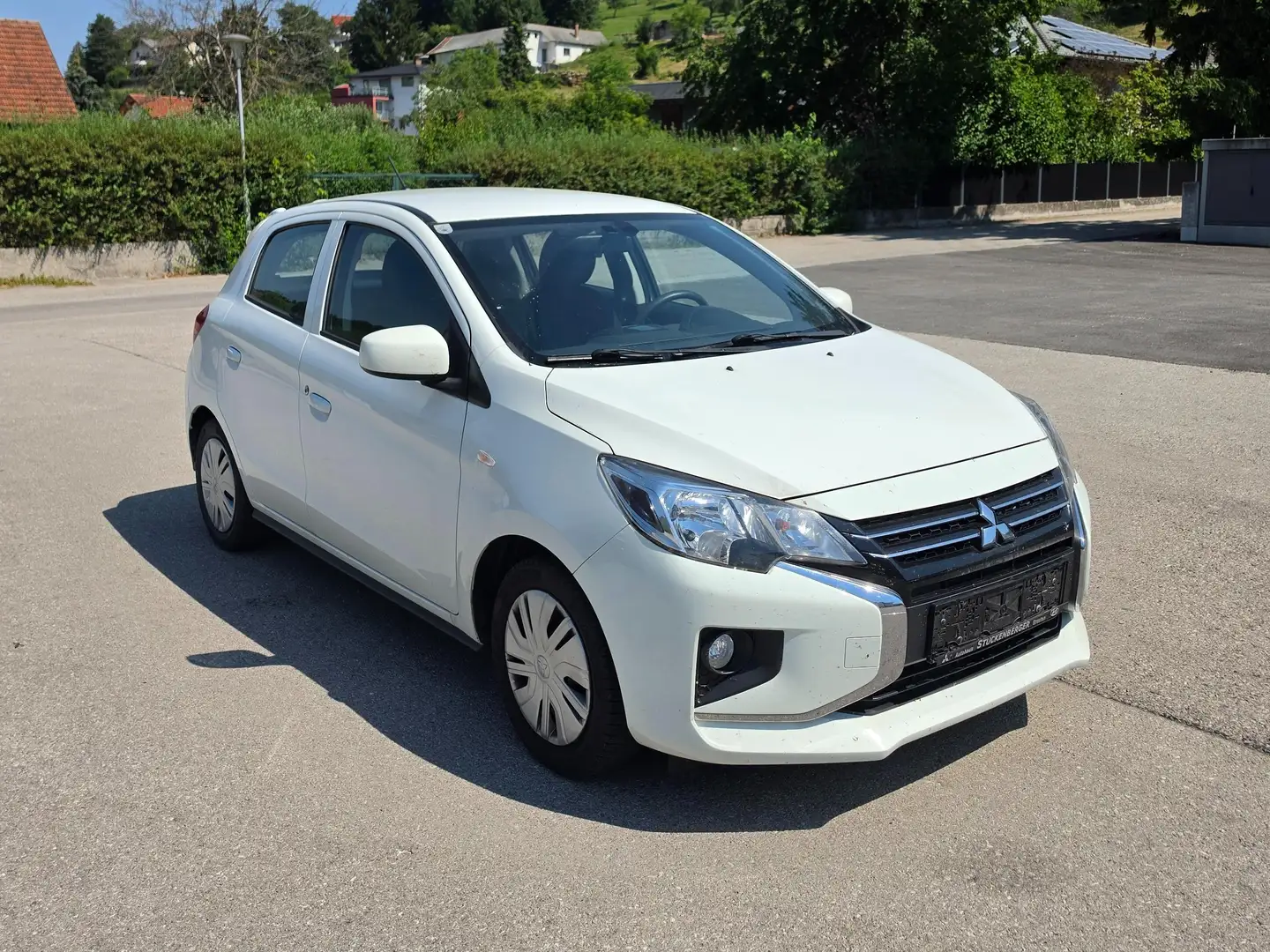 Mitsubishi Space Star Weiß - 2
