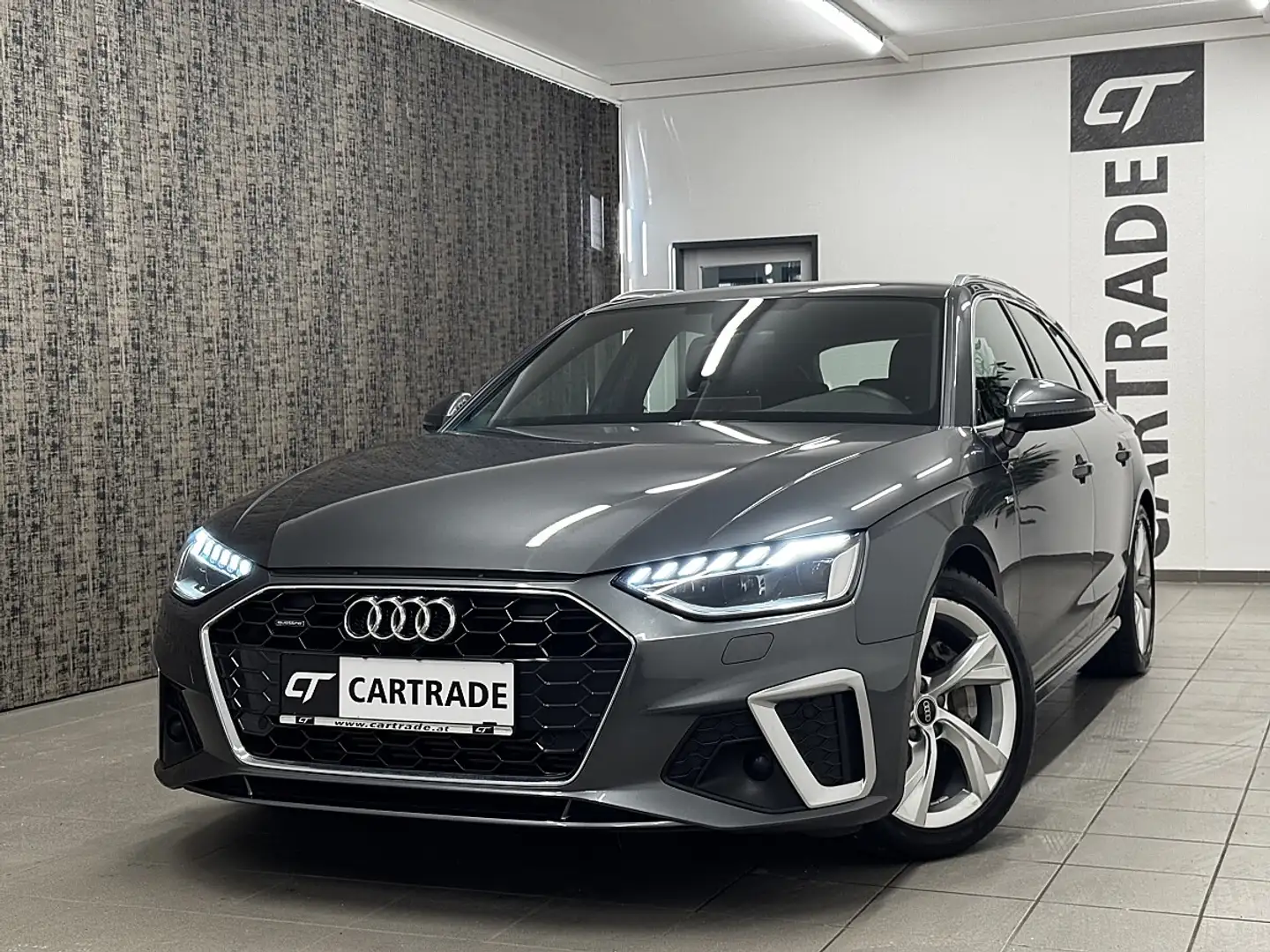 Audi A4 Avant 40 TFSI quattro 2xS-line S-tronic / MATRI... Grau - 1