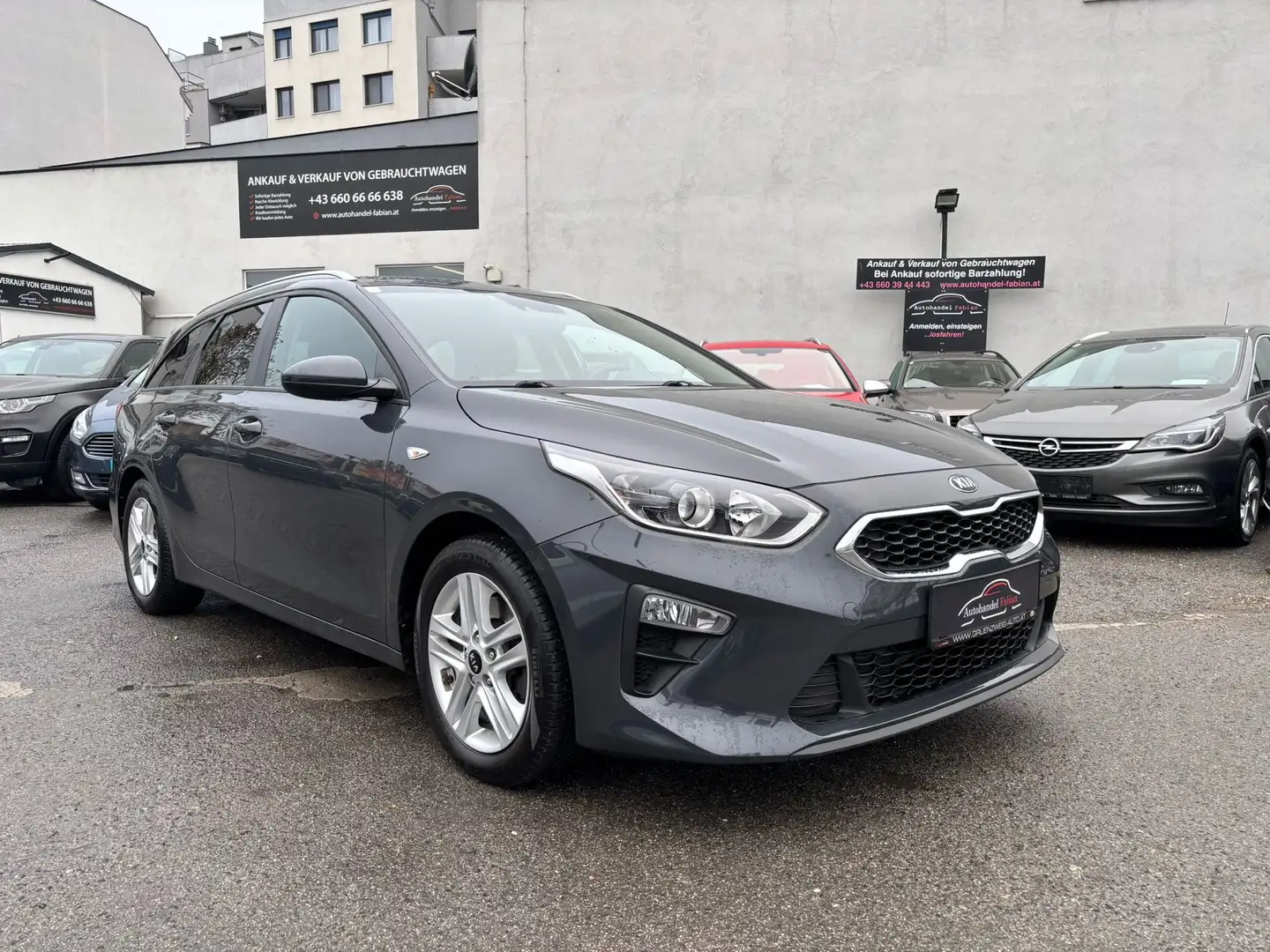 Kia Ceed SW / cee'd SW 1,4 MPI GPF Titan 101PS Dachreling Klima Tempomat Grau - 2