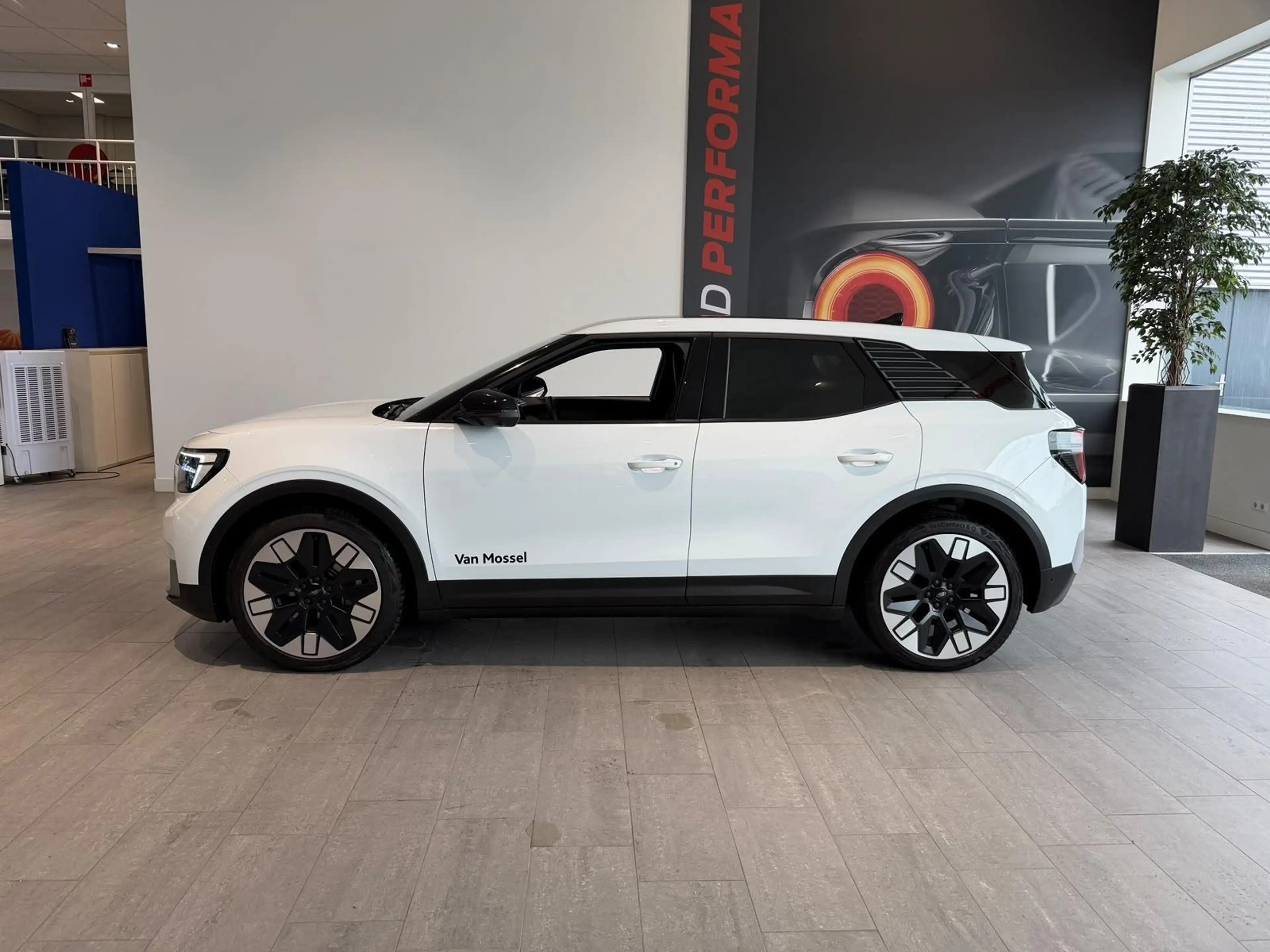 Ford Explorer Premium Extended Range RWD 77 kWh PANORAMADAK |  D — photo 3