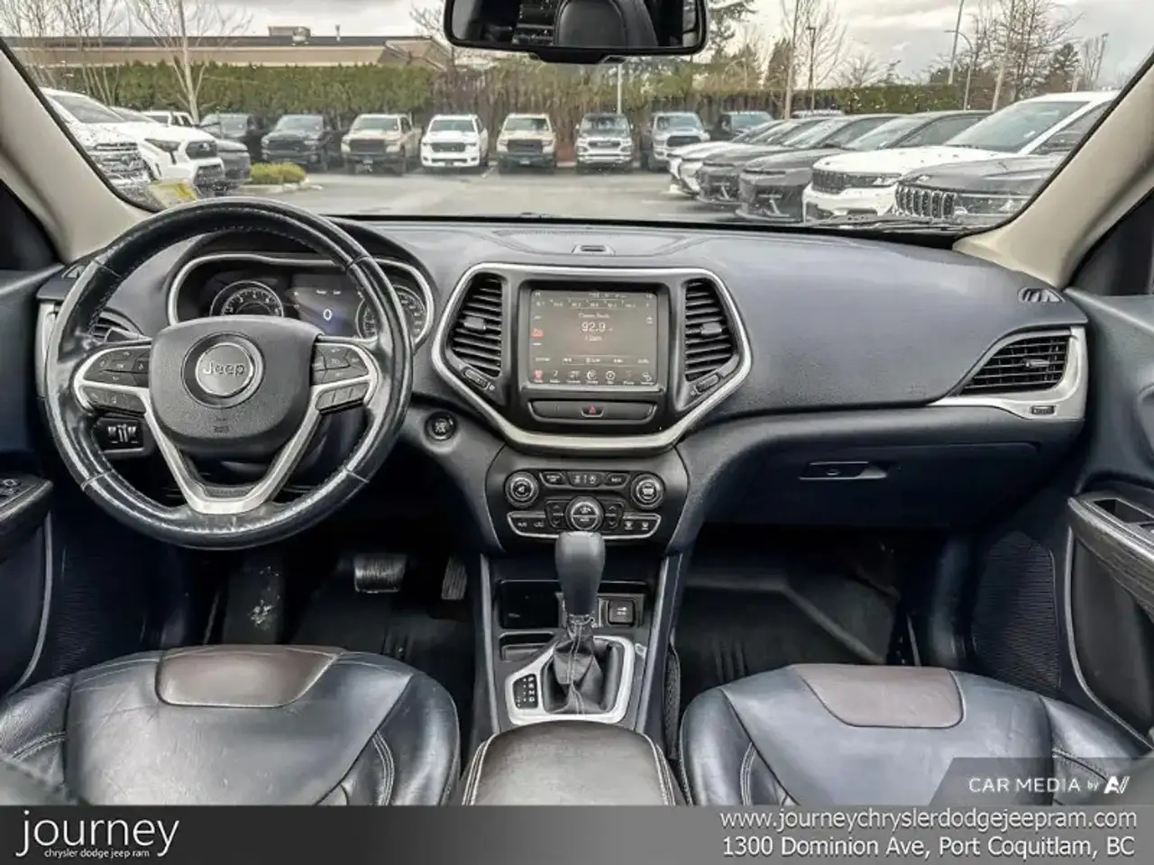 Jeep Cherokee снимка Jeep Cherokee