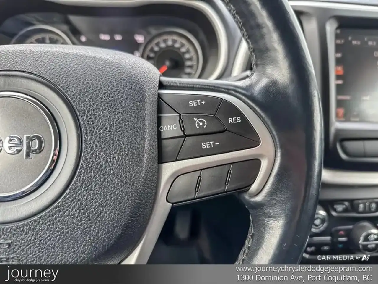 Jeep Cherokee снимка Jeep Cherokee