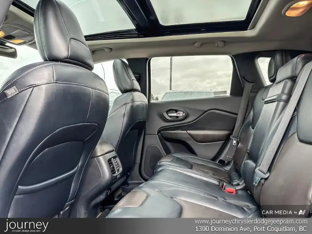 Jeep Cherokee снимка Jeep Cherokee
