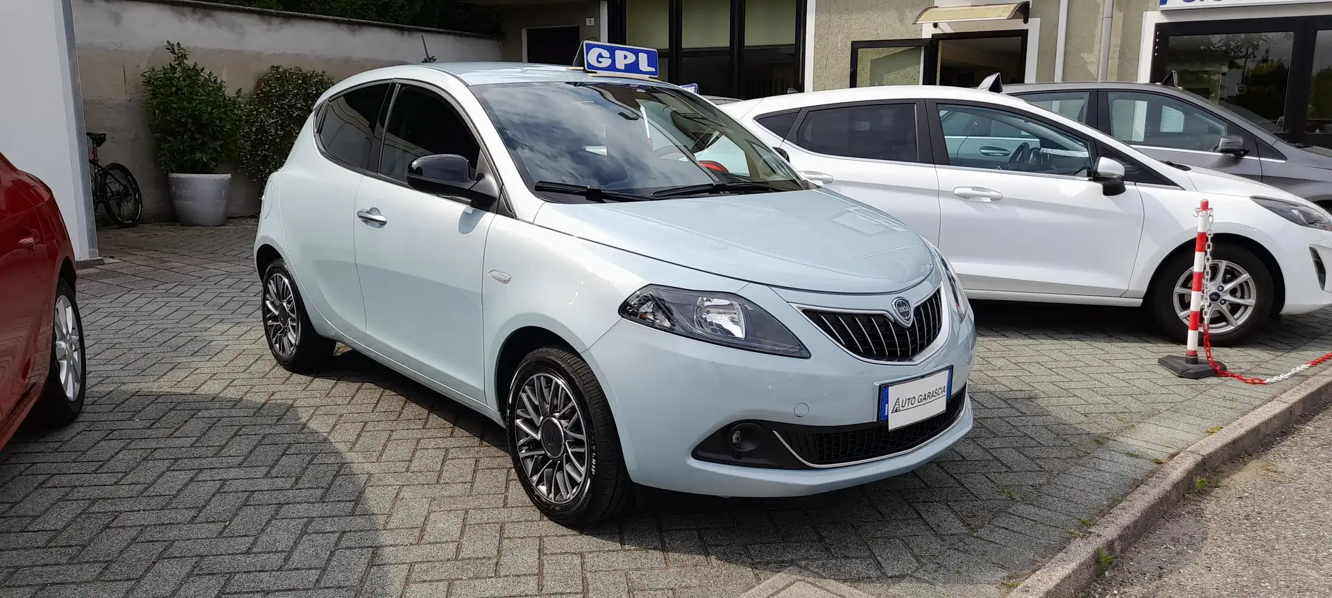 Lancia Ypsilon 1.2 PLATINO eco  Gpl 69cv Azul - 1