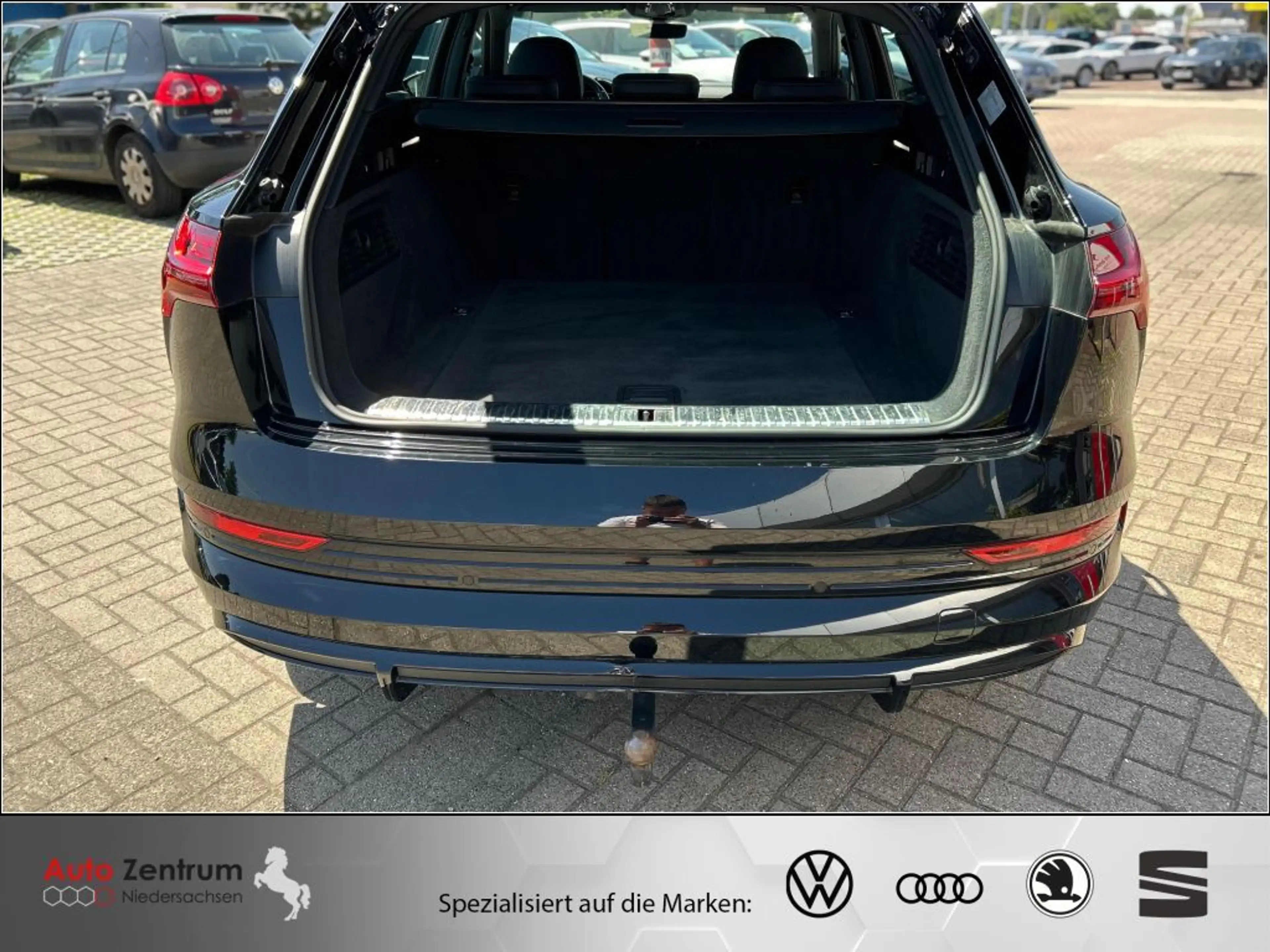 Audi e-tron quattro S line AZN-Haus-Förderung* AHK*Luft*StandH — photo 7