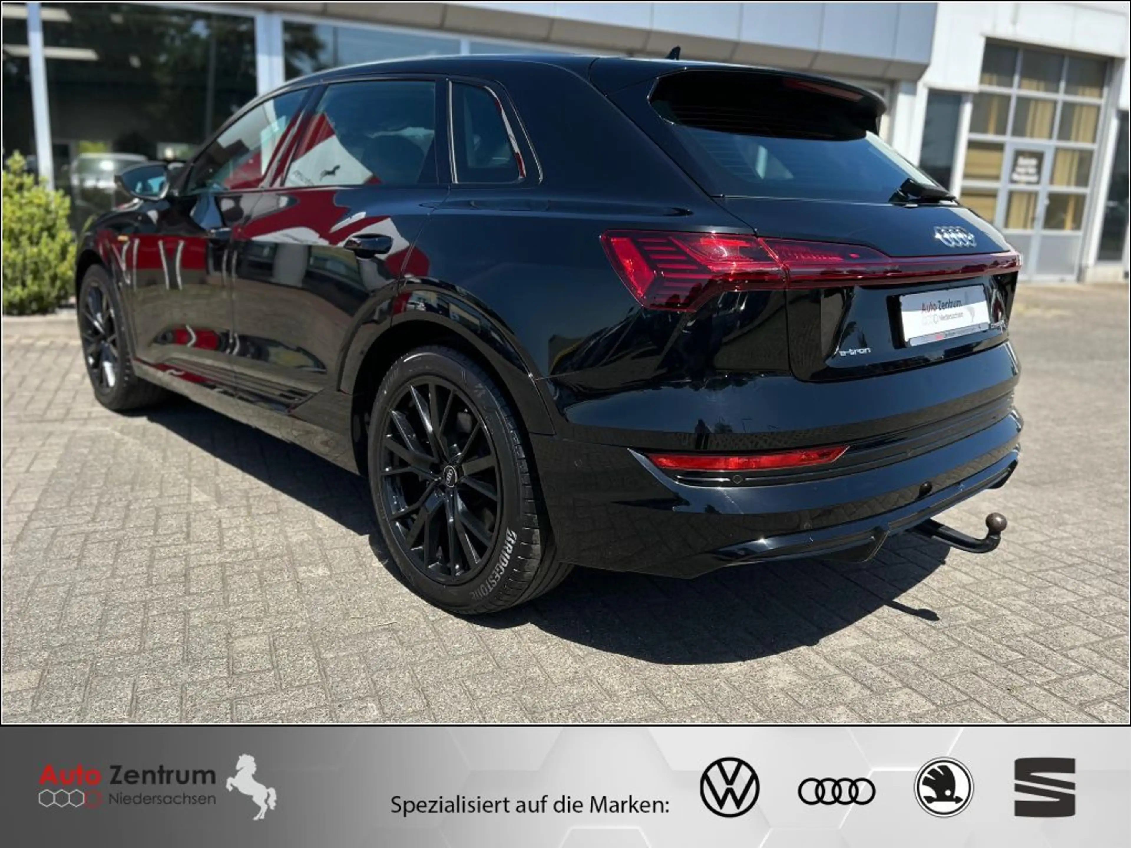 Audi e-tron quattro S line AZN-Haus-Förderung* AHK*Luft*StandH — photo 9