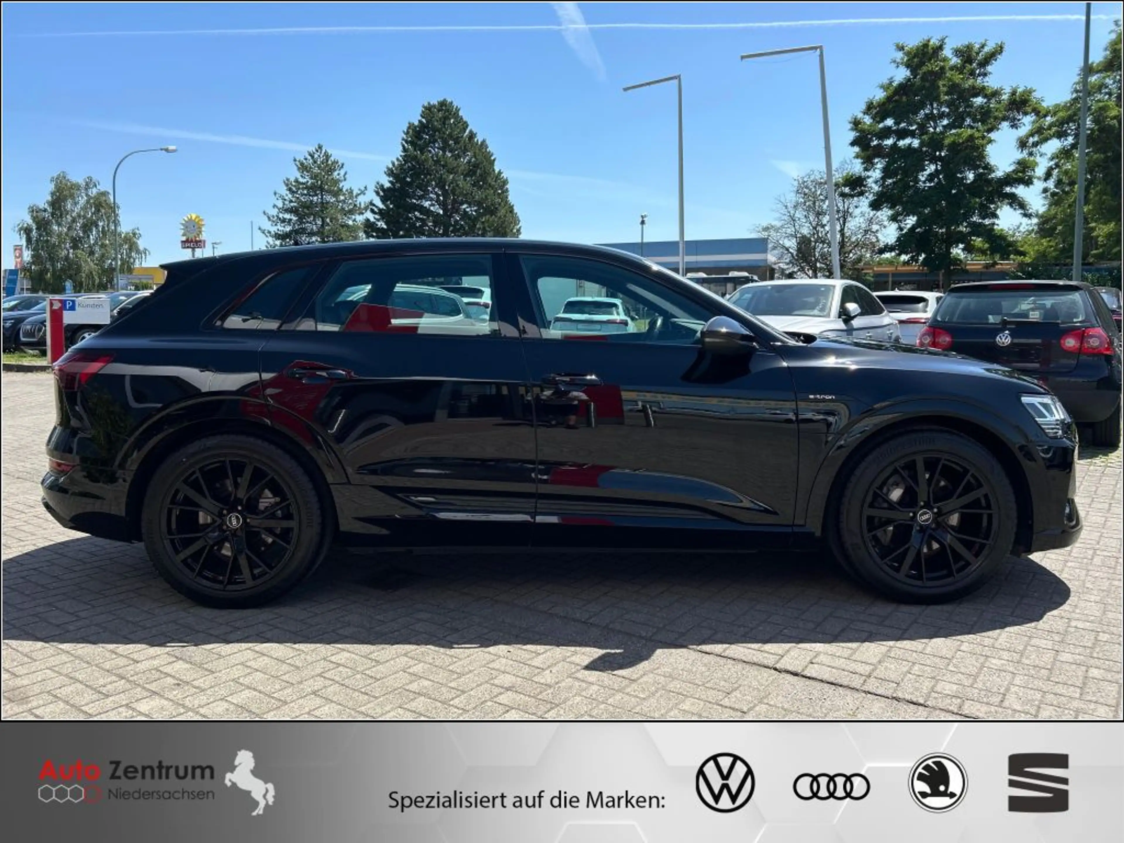Audi e-tron quattro S line AZN-Haus-Förderung* AHK*Luft*StandH — photo 4