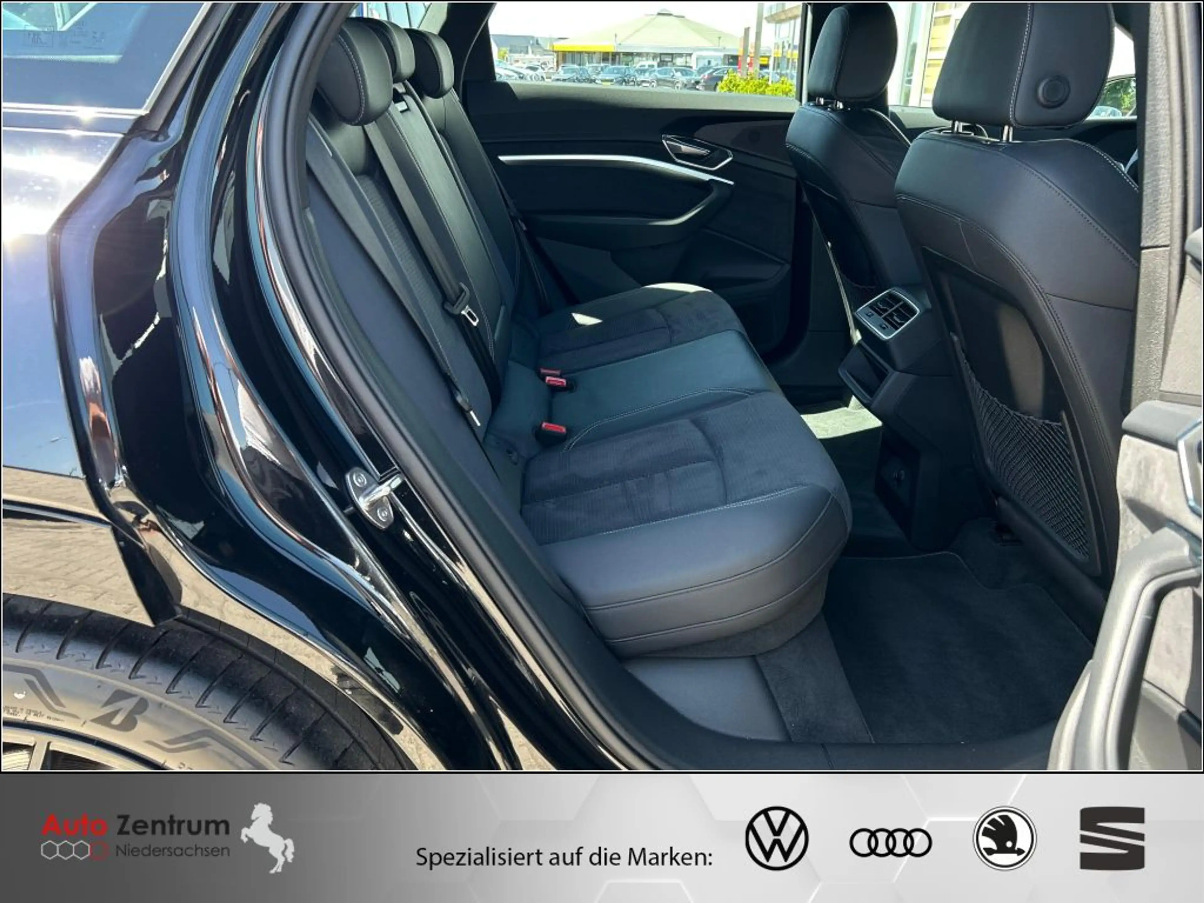 Audi e-tron quattro S line AZN-Haus-Förderung* AHK*Luft*StandH — photo 14
