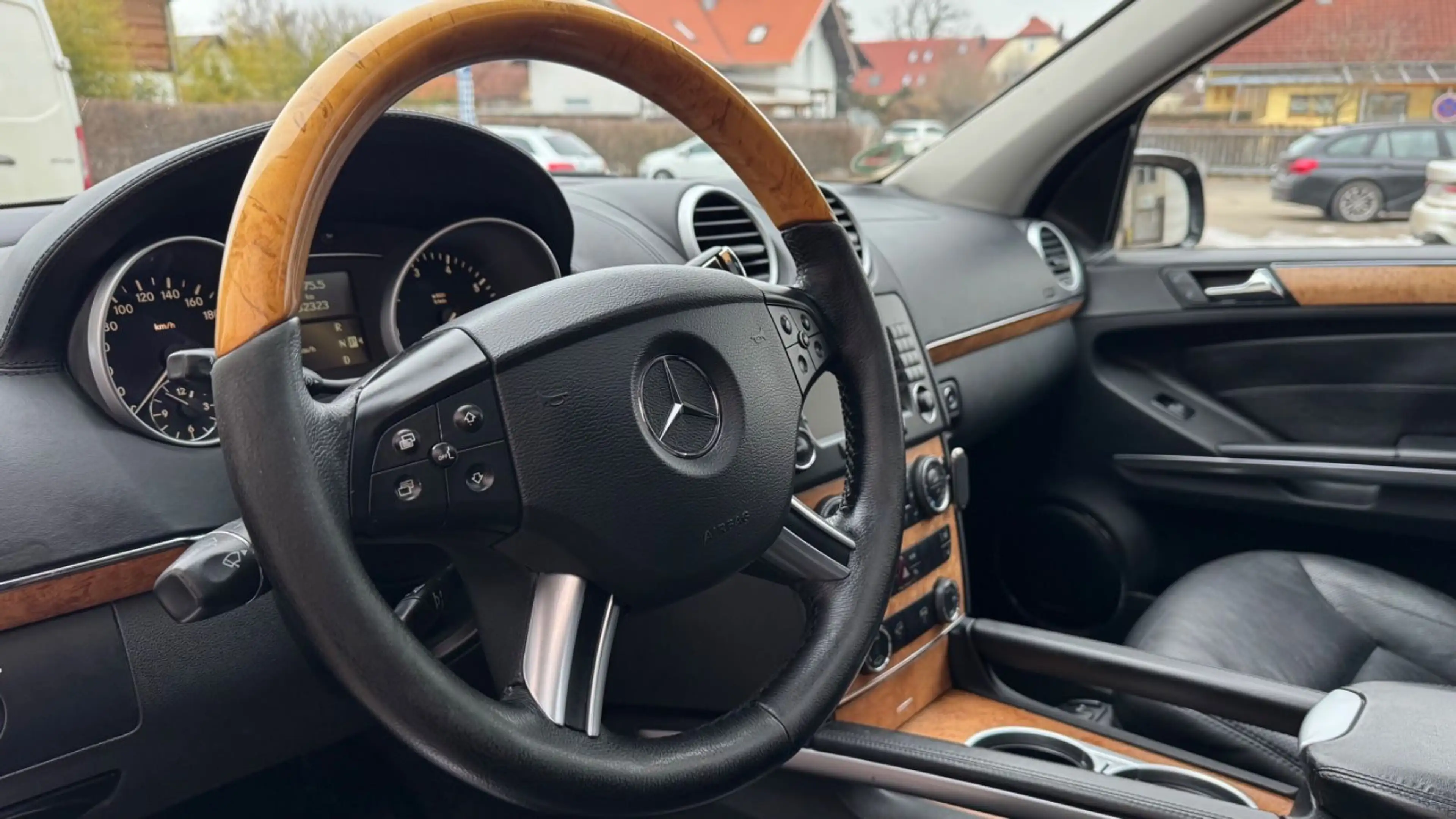 Mercedes-Benz GL 500 4Matic V8 AUTOMATIK 7-SITZER — photo 12