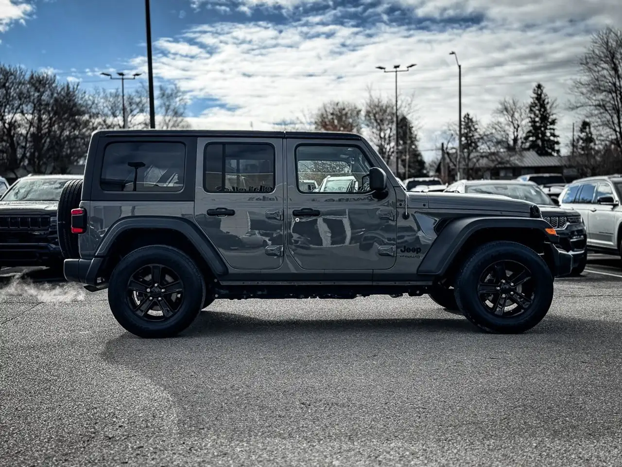 Jeep Wrangler снимка Jeep Wrangler
