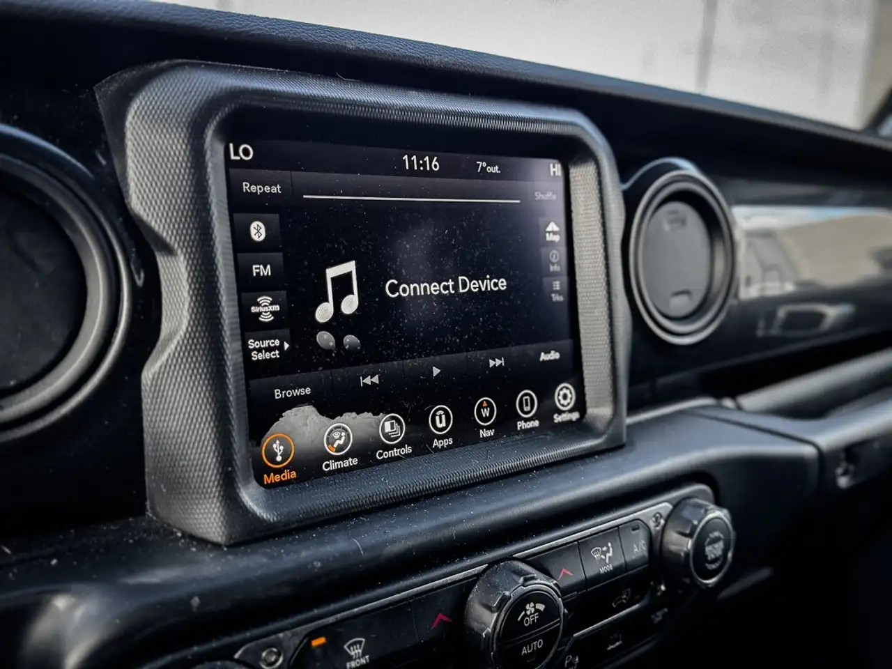 Jeep Wrangler снимка Jeep Wrangler