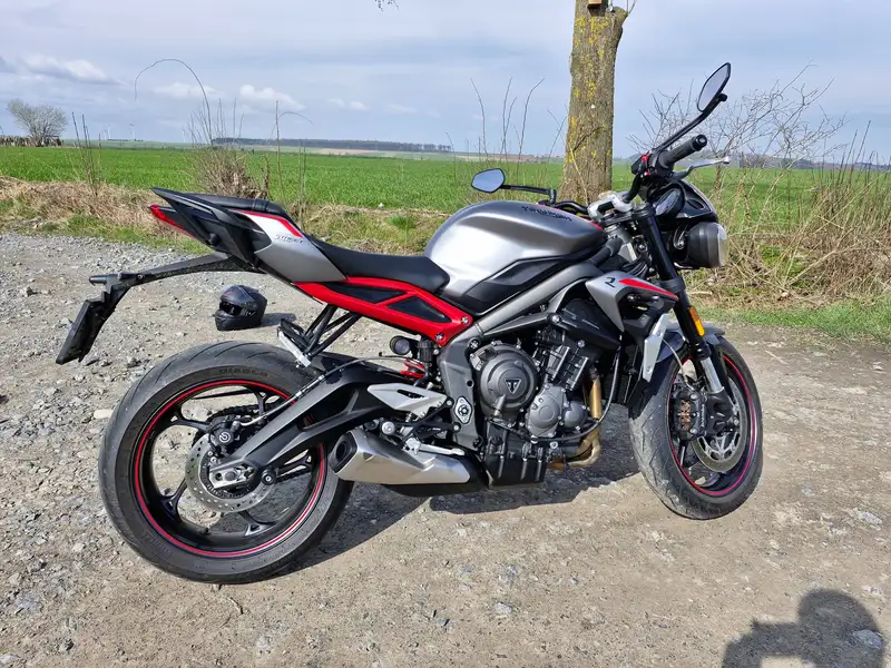 Triumph Street Triple - foto 7