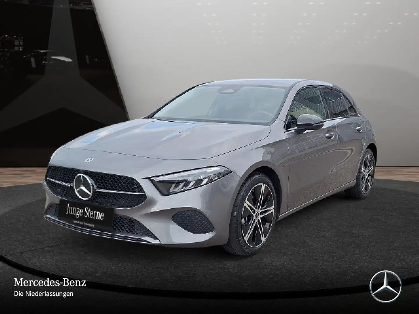 Mercedes-Benz A 180 PROGRESSIVE+NIGHT+AHK+LED+STHZG+KAMERA+7G Grau - 2
