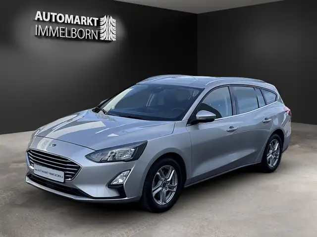Ford Focus view 4