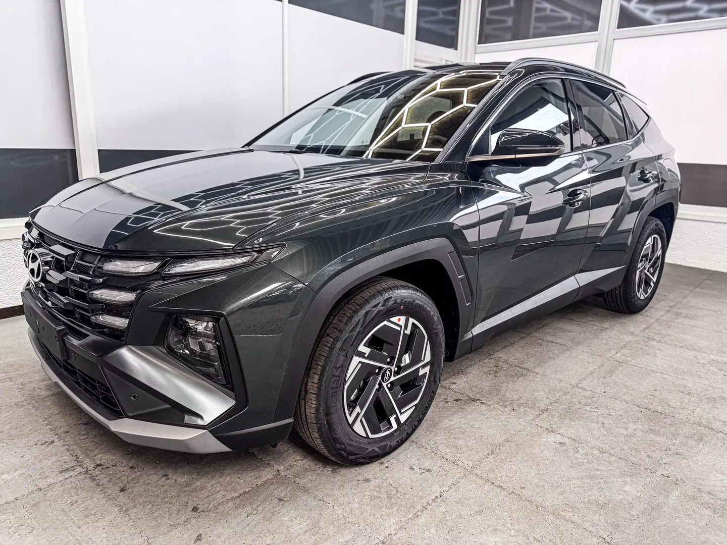Hyundai TUCSON STYLE SHZ NAVI RFK BSD KLIMAAUTOMATIK 1.6 T-GDi... Grün - 1