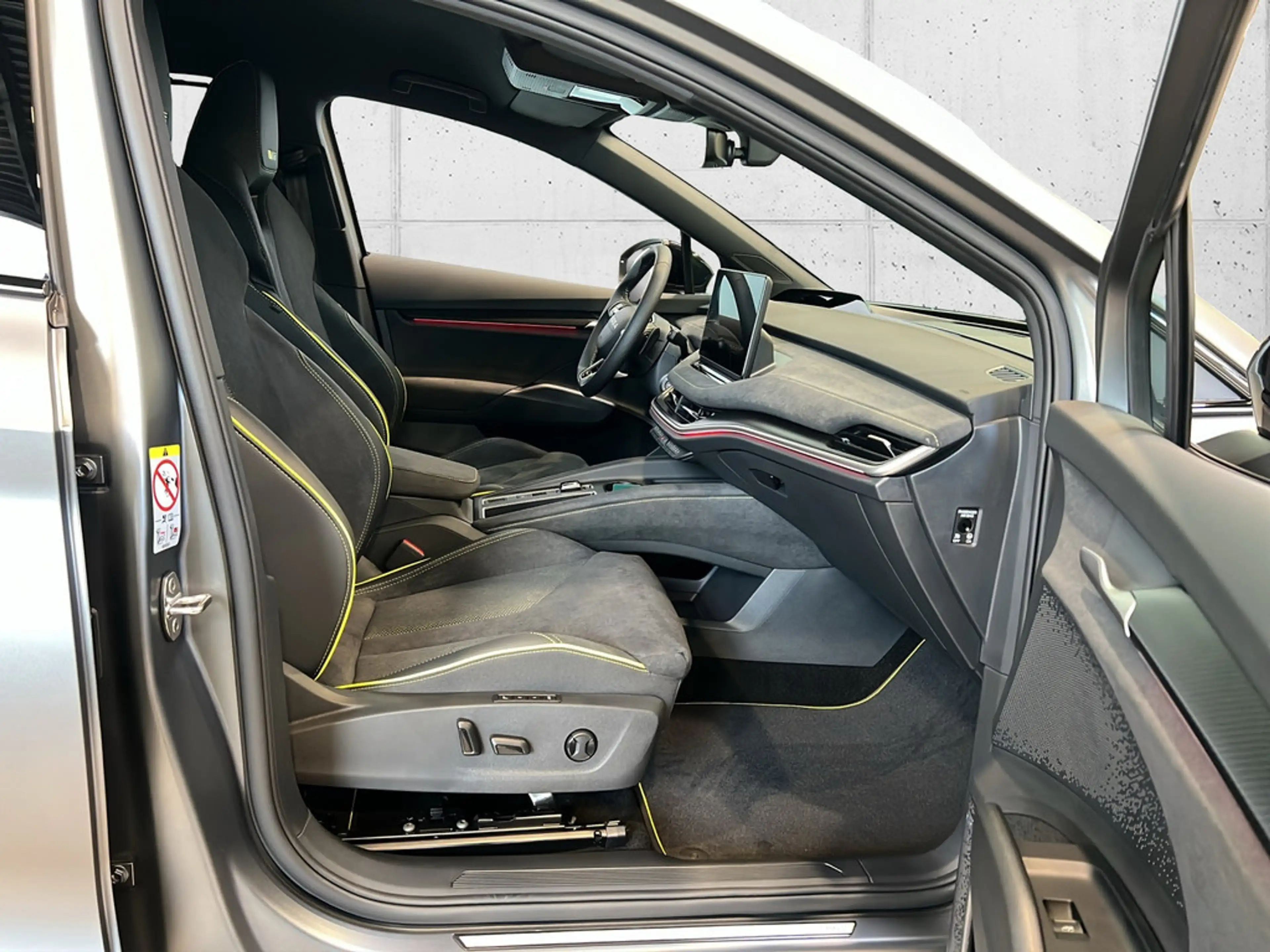 Skoda Elroq RS DCC ACC HUD NAVI MATRIX-LED AHK 360° — photo 13