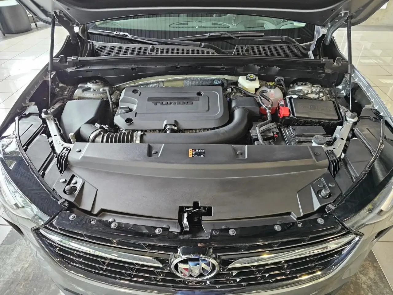 Buick Envision снимка Buick Envision