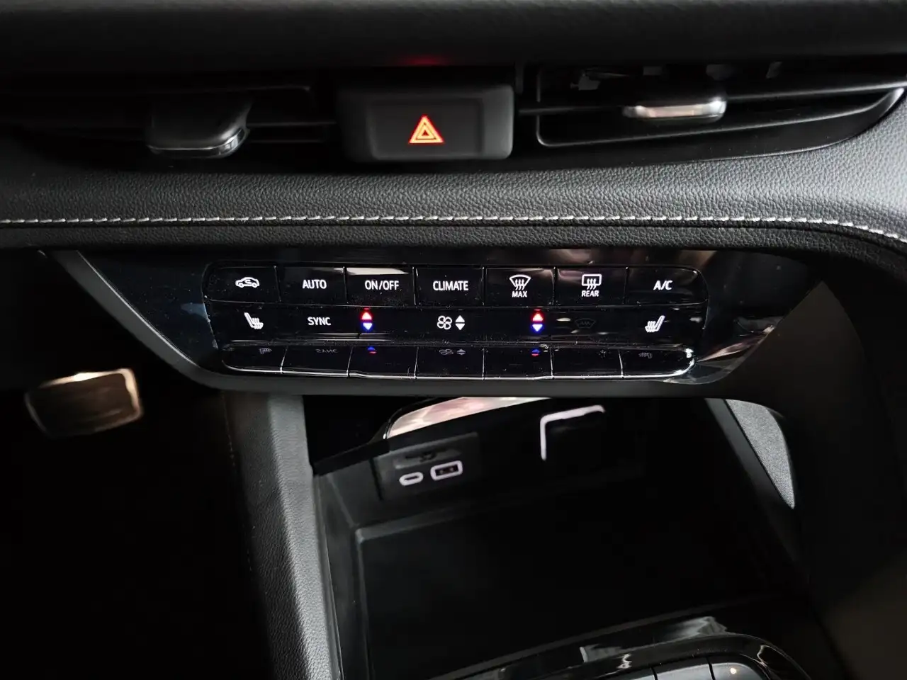 Buick Envision снимка Buick Envision