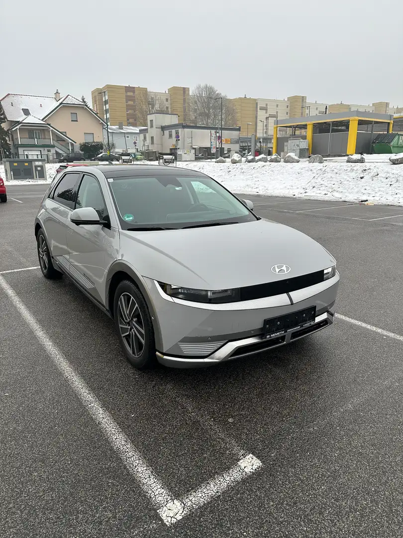 Hyundai IONIQ 5 Ioniq 5 Elektro 77,4kWh Top Line Long Range AWD Aut. Top Line Grau - 1