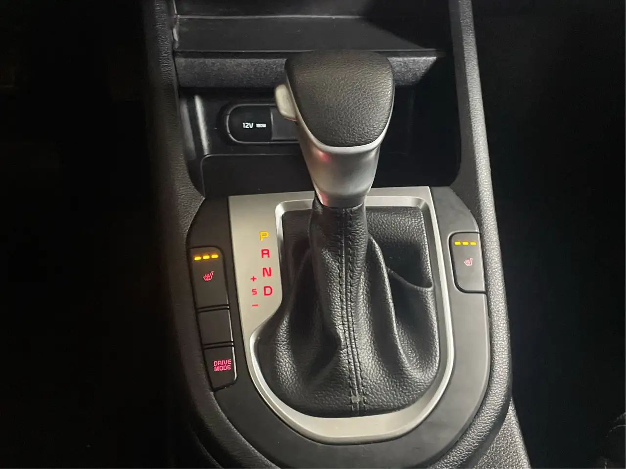 Kia Forte снимка Kia Forte
