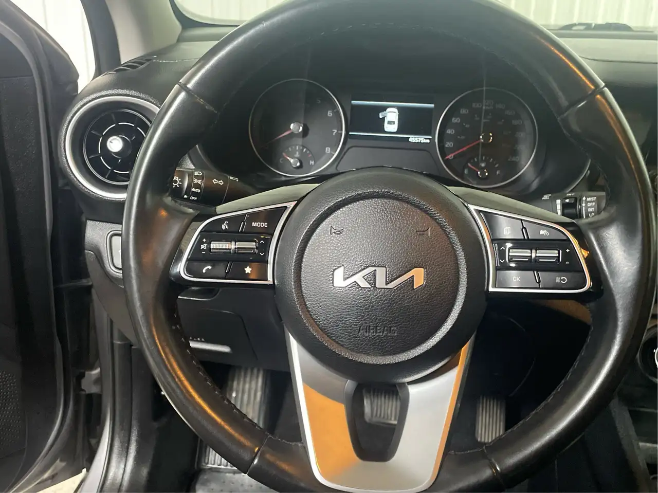 Kia Forte снимка Kia Forte