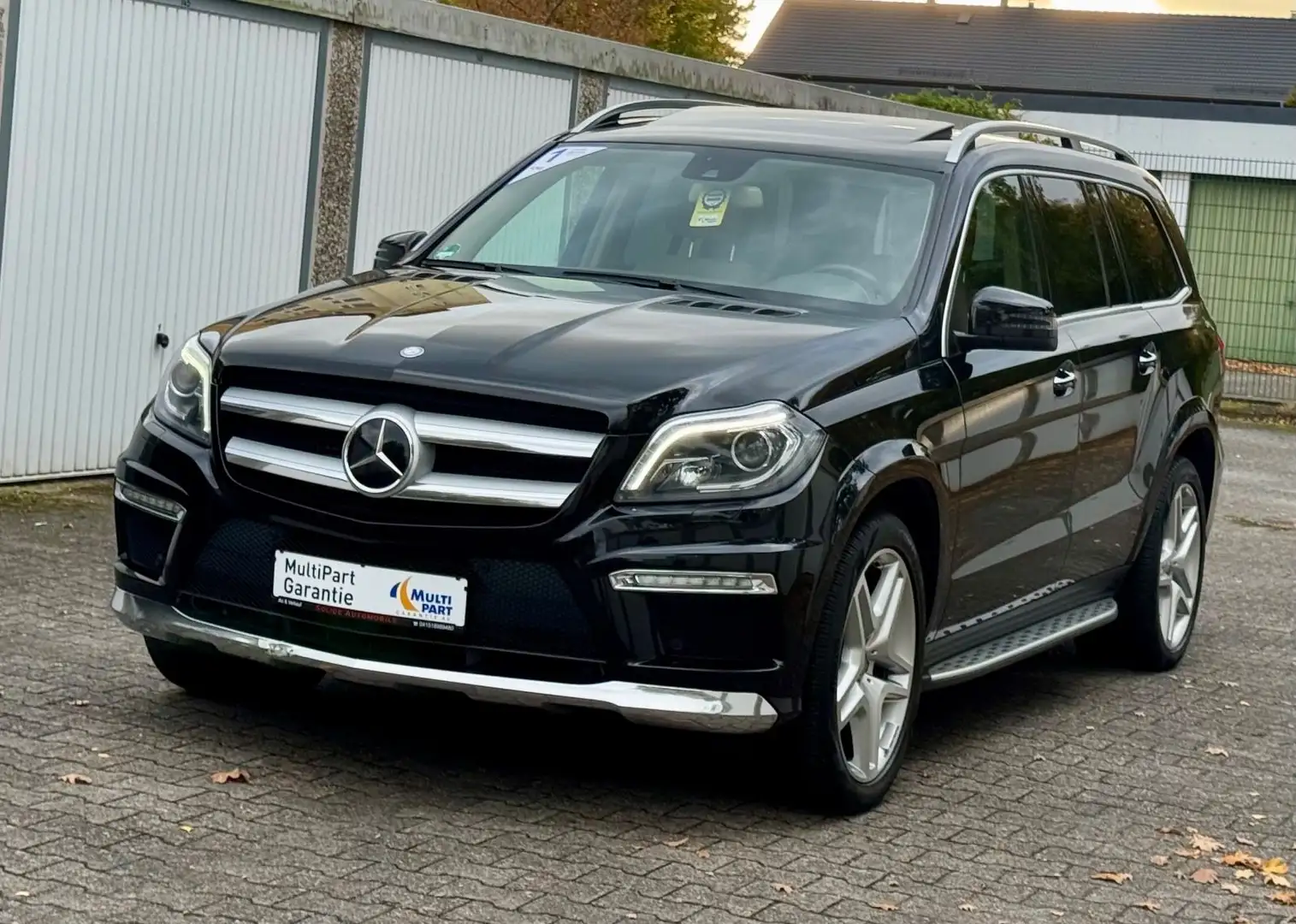 Mercedes-Benz GL 350 BlueTec .AMG-Optic-/Styling-Paket 1 Noir - 2