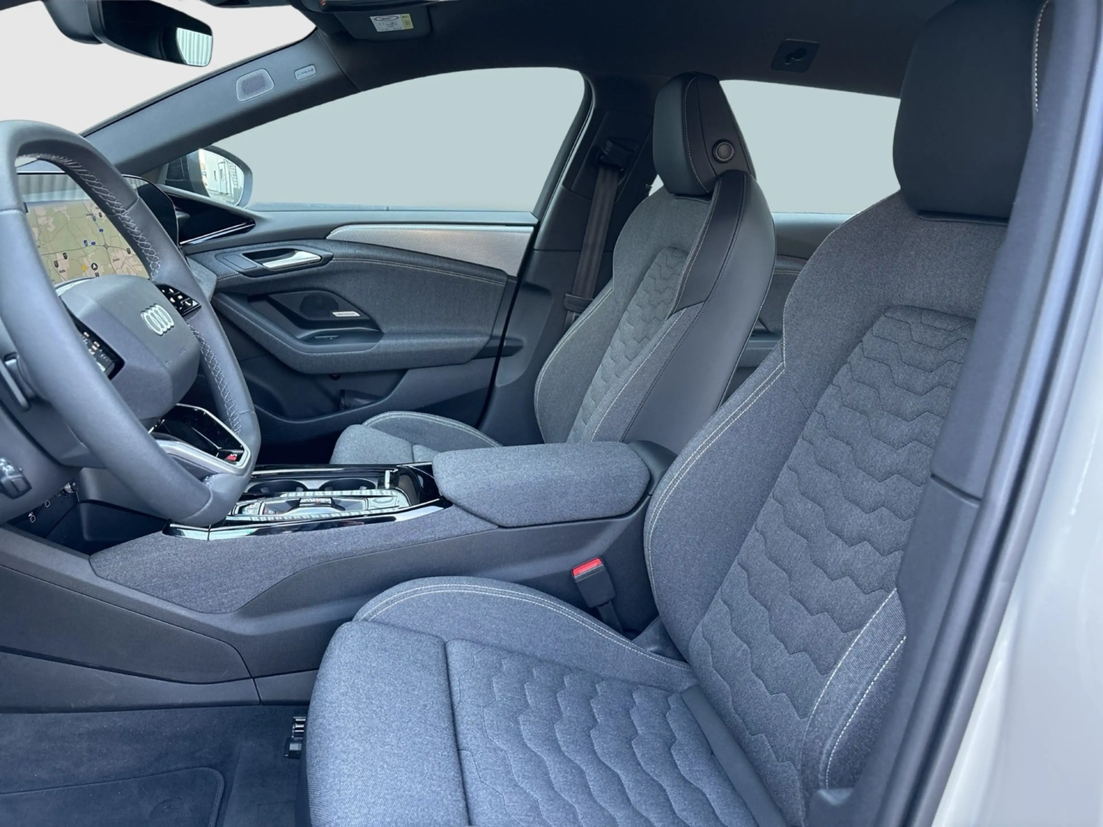 Audi A6 e-tron Avant performance S LINE B&O AHK LM20 — photo 12