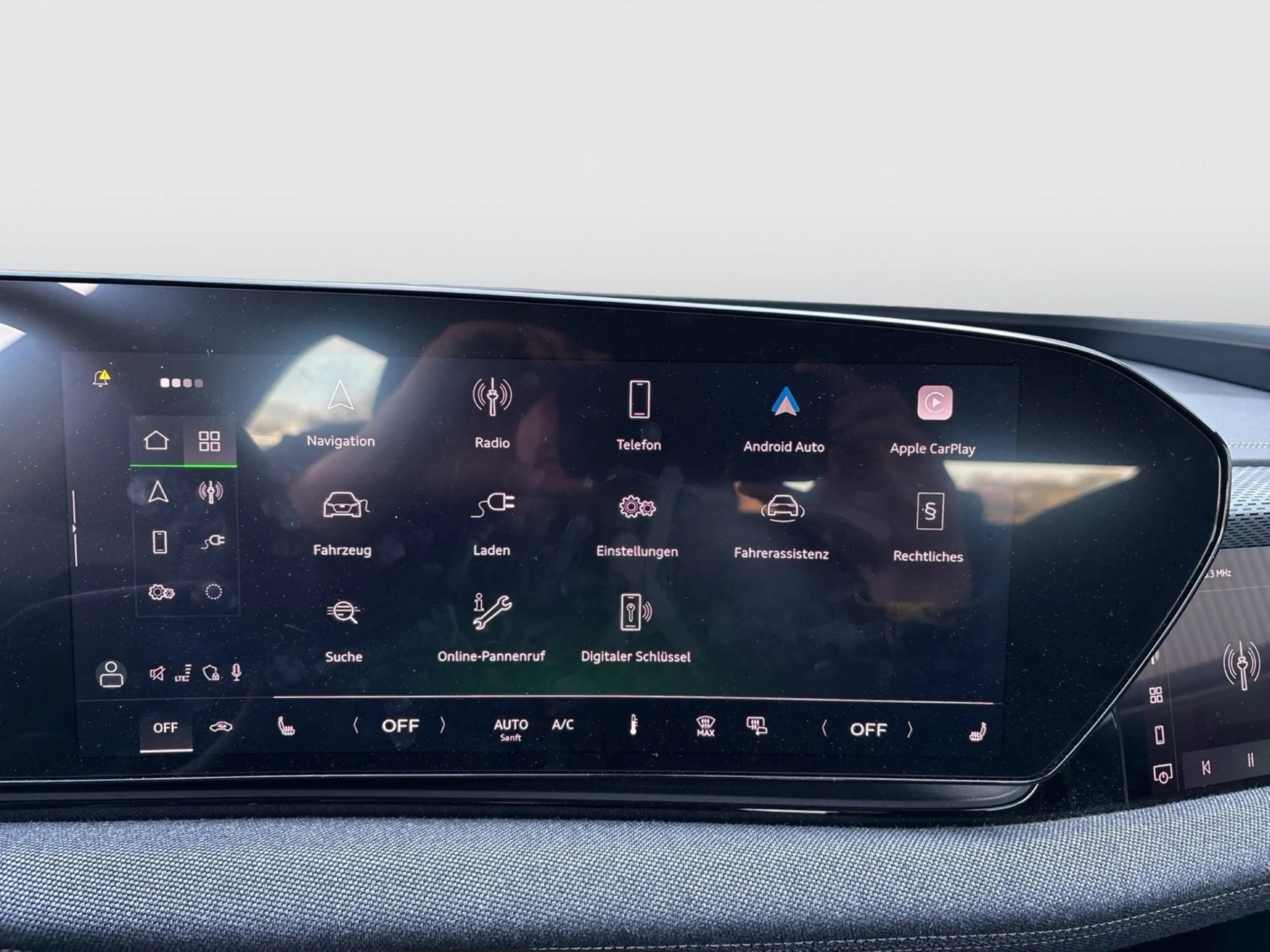 Audi A6 e-tron Avant performance S LINE B&O AHK LM20 — photo 15