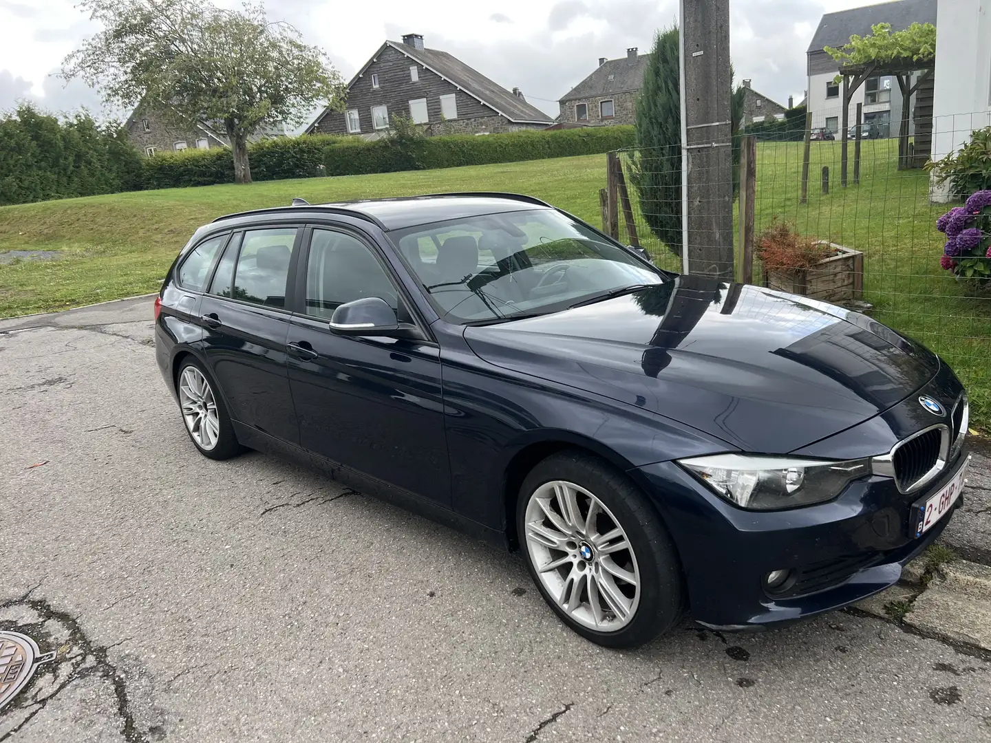 BMW 318 Touring d - 1