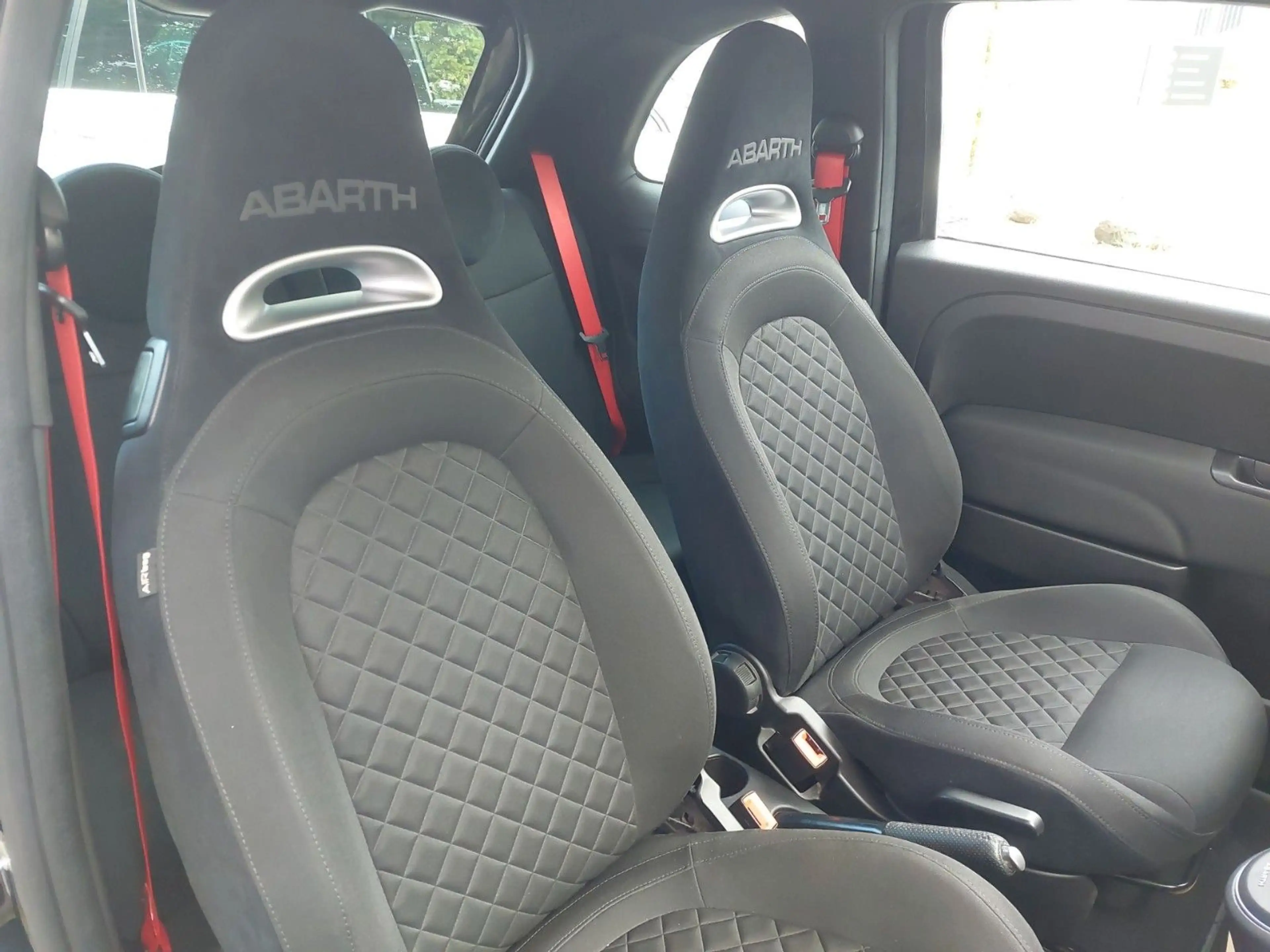 Abarth 595 RED EDITION CARPLAY PDC SPORT-FAHRWERK — photo 12