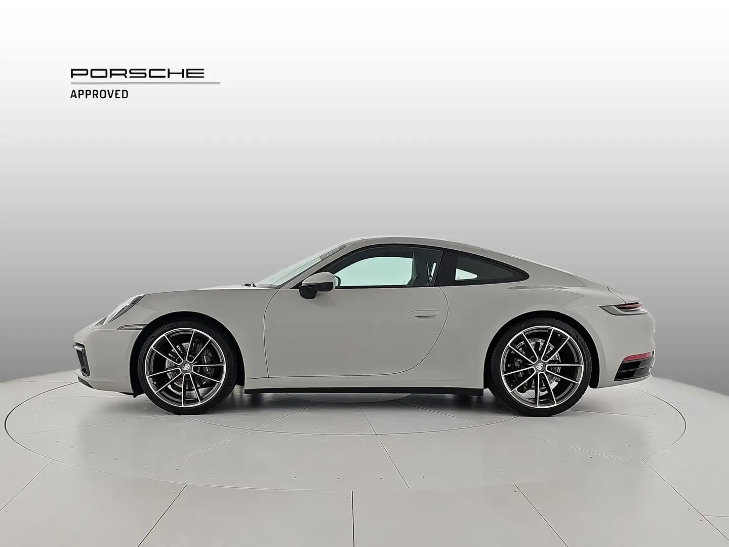 Porsche 911 Carrera - 2