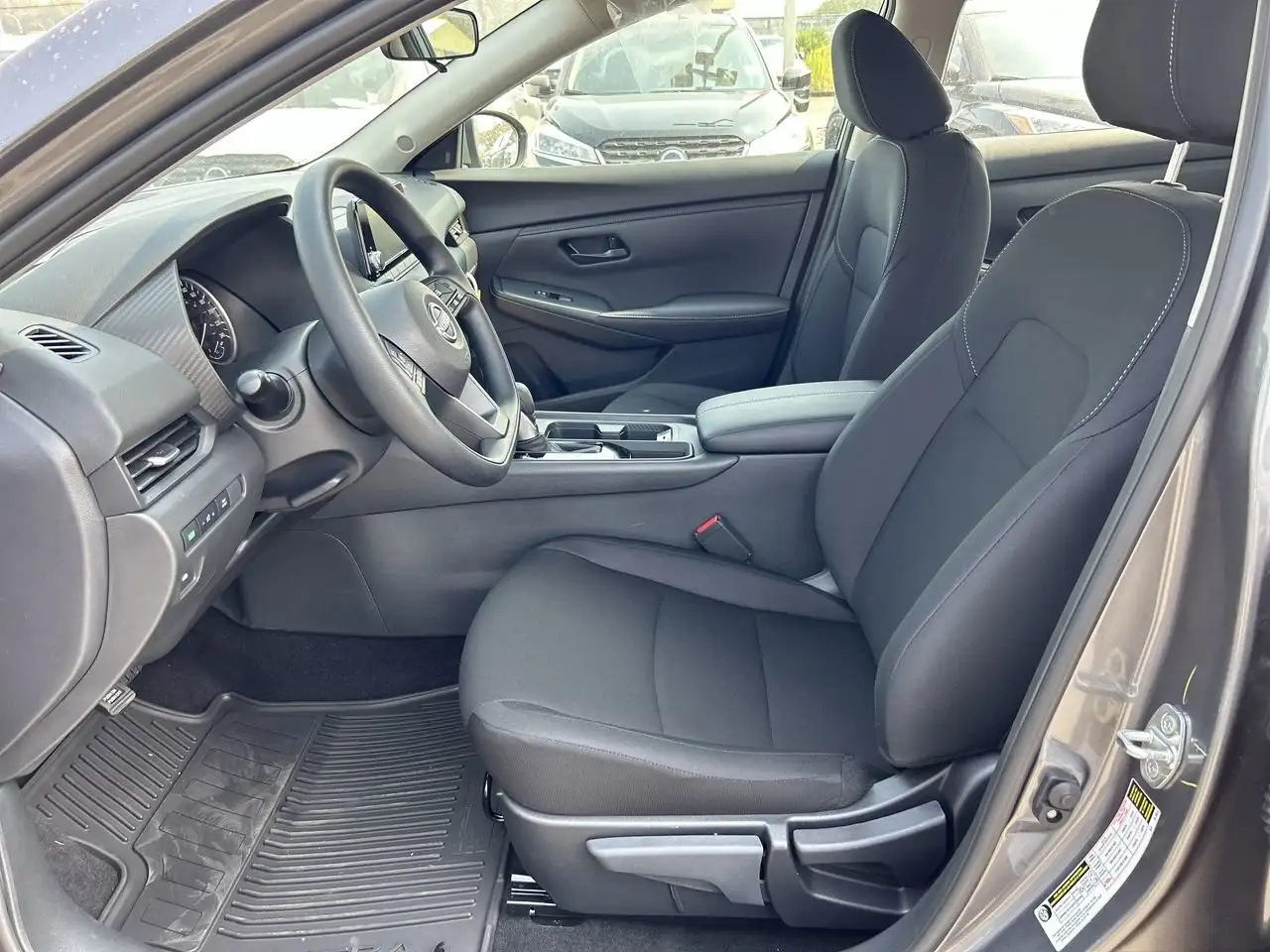 Nissan Sentra снимка Nissan Sentra