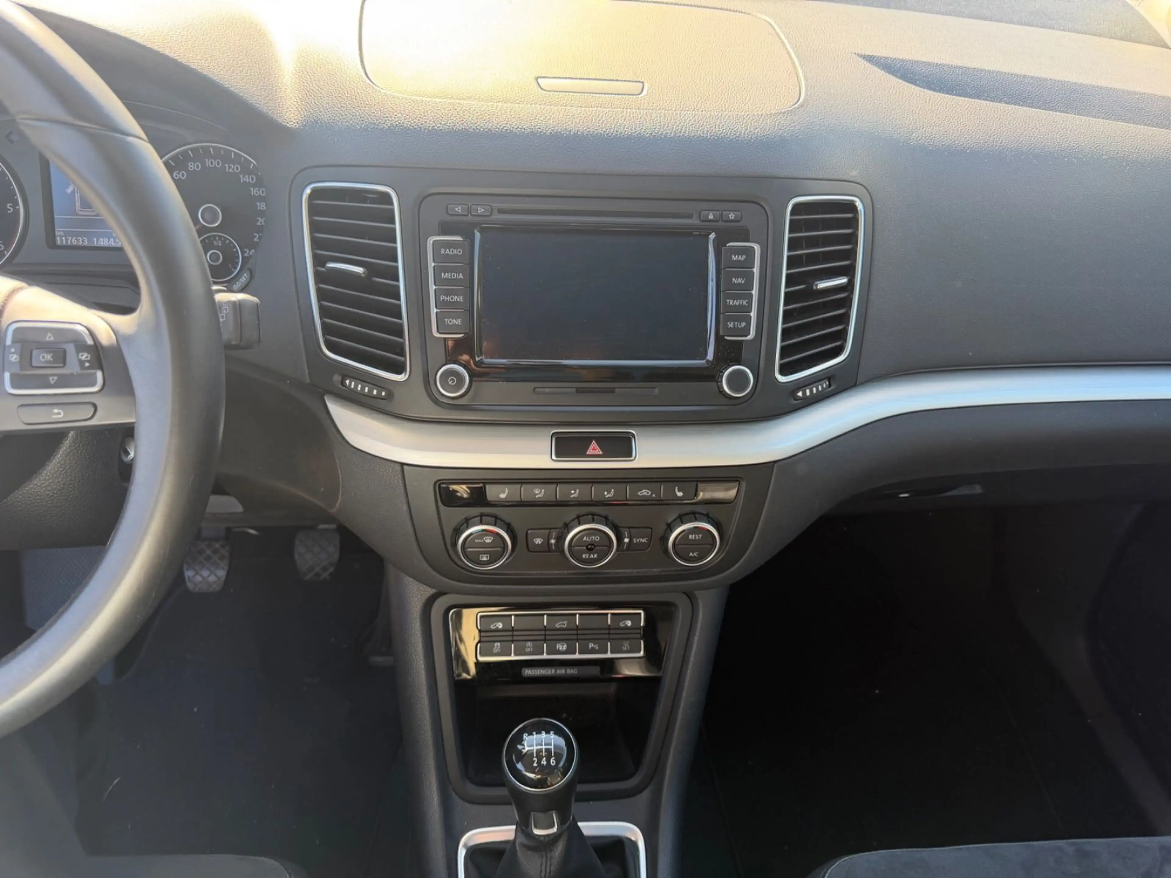 Volkswagen Sharan Highline 4Motion BMT *1.Hand*Pano*7-Sitz* — photo 14