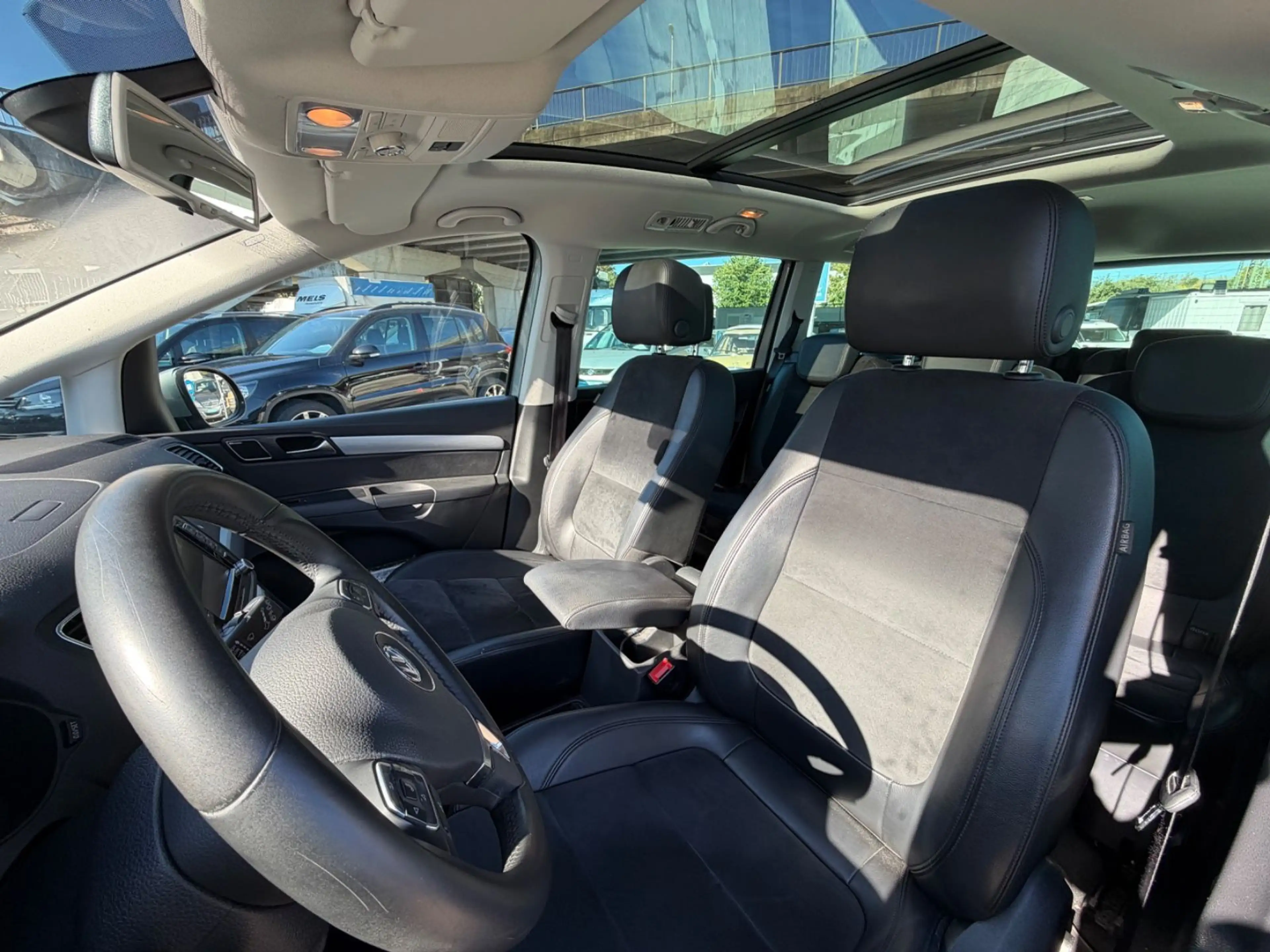 Volkswagen Sharan Highline 4Motion BMT *1.Hand*Pano*7-Sitz* — photo 9