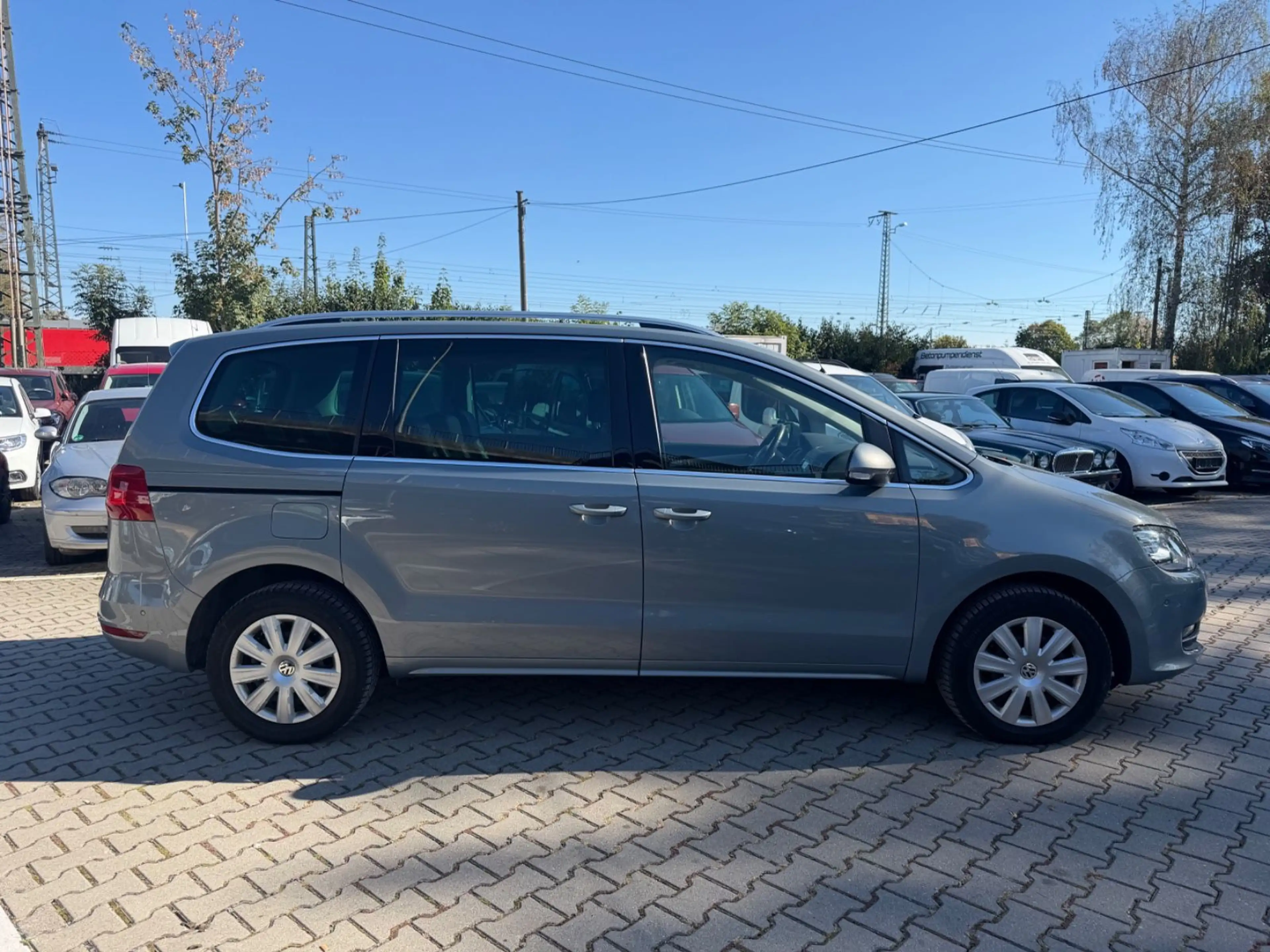 Volkswagen Sharan Highline 4Motion BMT *1.Hand*Pano*7-Sitz* — photo 4