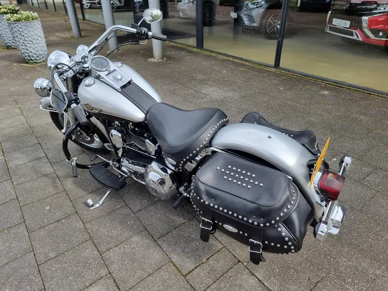 Harley-Davidson Heritage Softail - foto 4