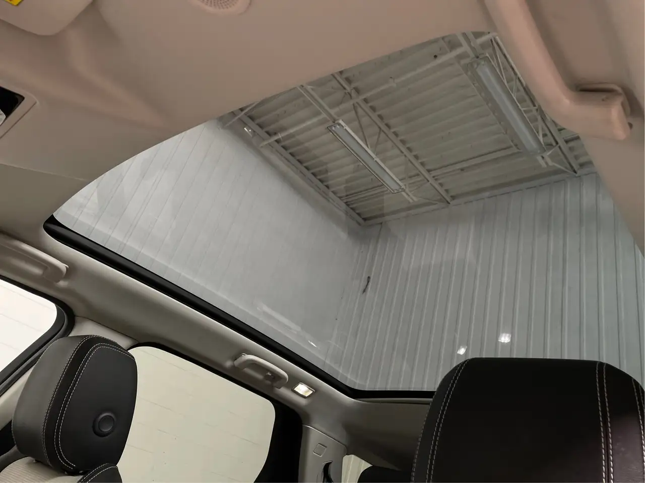 Land Rover Discovery Sport снимка Land Rover Discovery Sport