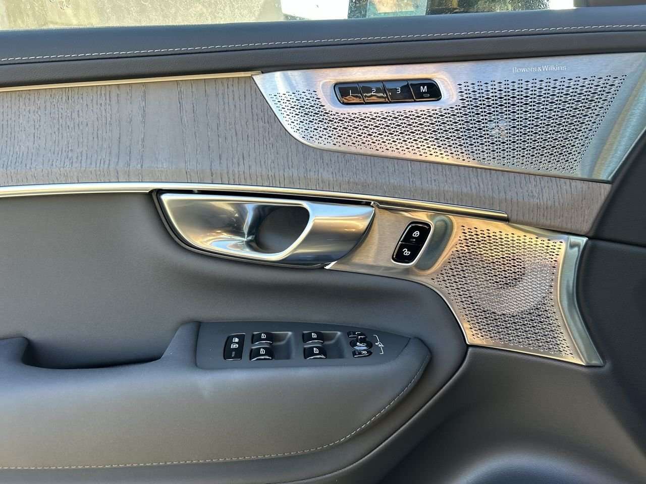 2026 Volvo XC90 Ultra 7-Seater (Dark Theme) Protection Package | B thumb 21