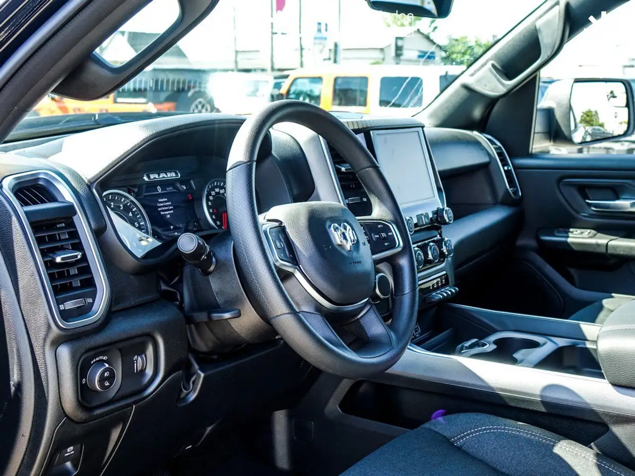 RAM 1500 снимка RAM 1500