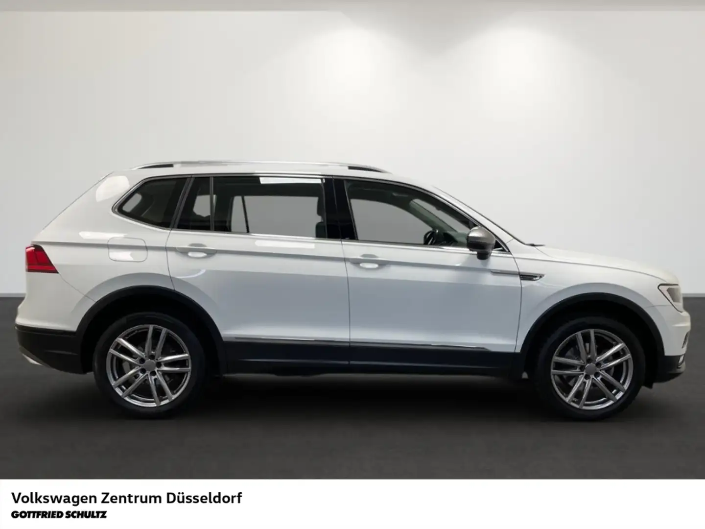 Volkswagen Tiguan Allspace 1.5 TSI Comfortline Navigation Weiß - 2