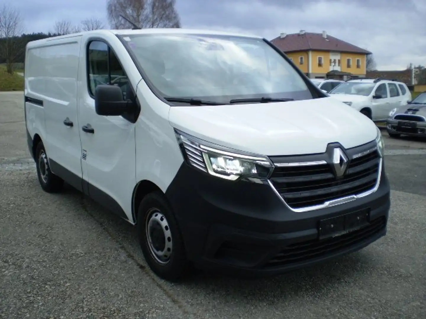 Renault Trafic L1 H1 2,0 dci Weiß - 1