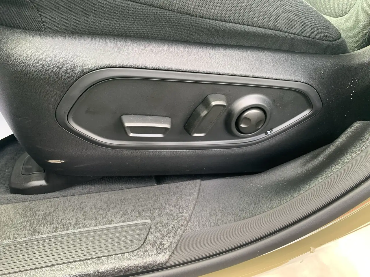 Jeep Cherokee снимка Jeep Cherokee