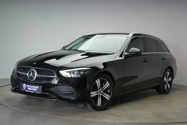 Mercedes-Benz 300 view 3