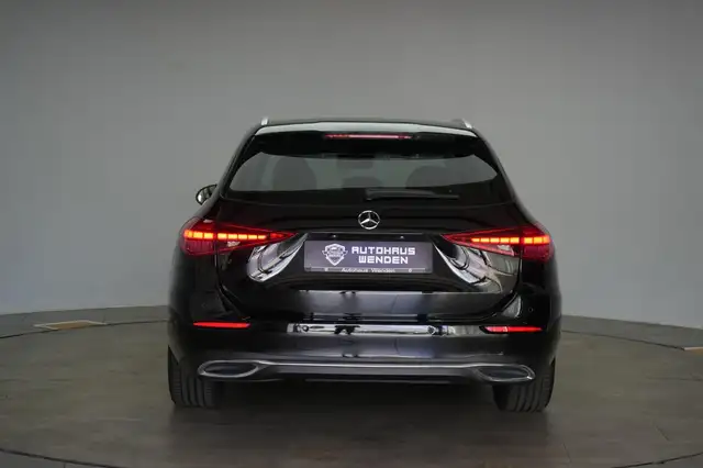 Mercedes-Benz 300 view 6
