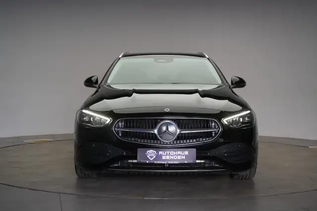 Mercedes-Benz 300 view 2