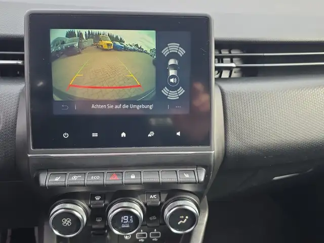 Renault Clio view 13