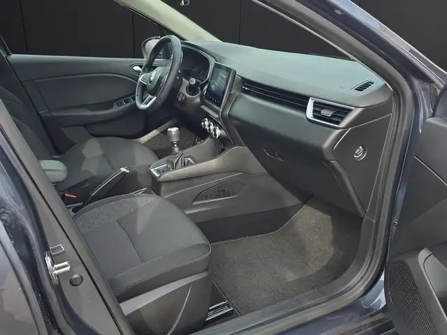 Renault Clio view 6