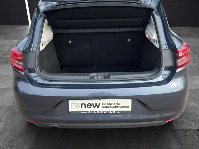 Renault Clio view 8