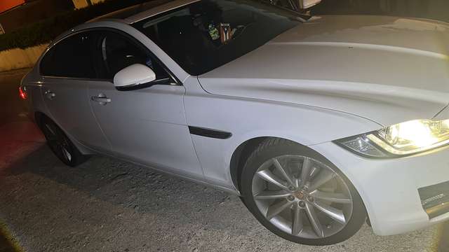 Imagine Jaguar XF XF 20d AWD Aut. Prestige