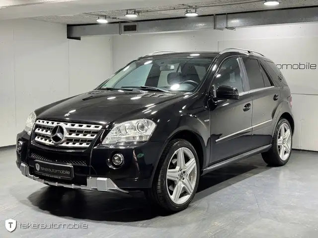 Mercedes-Benz ML 300 CDI BE 4Matic *AMG Sportpaket*